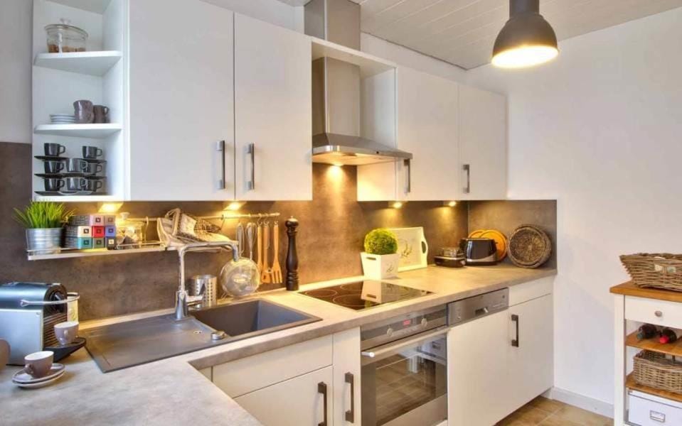 Coffee/tea facilities, Kitchen or kitchenette, Decorative detail