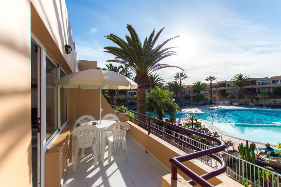 Balcony/Terrace, Pool view