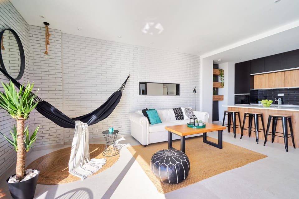 Living room, Seating area, Dining area