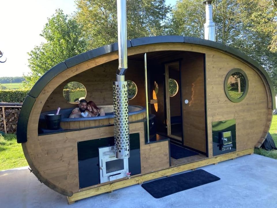 Hot Tub, Sauna, Spa and wellness centre/facilities