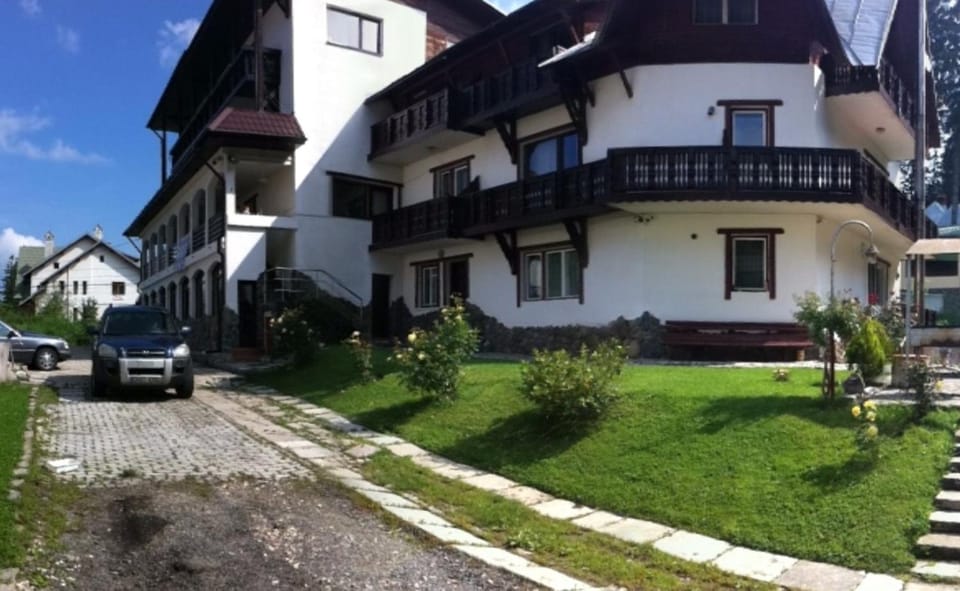 Pensiunea Margaritar Bed and Breakfast in Prahova, Romania