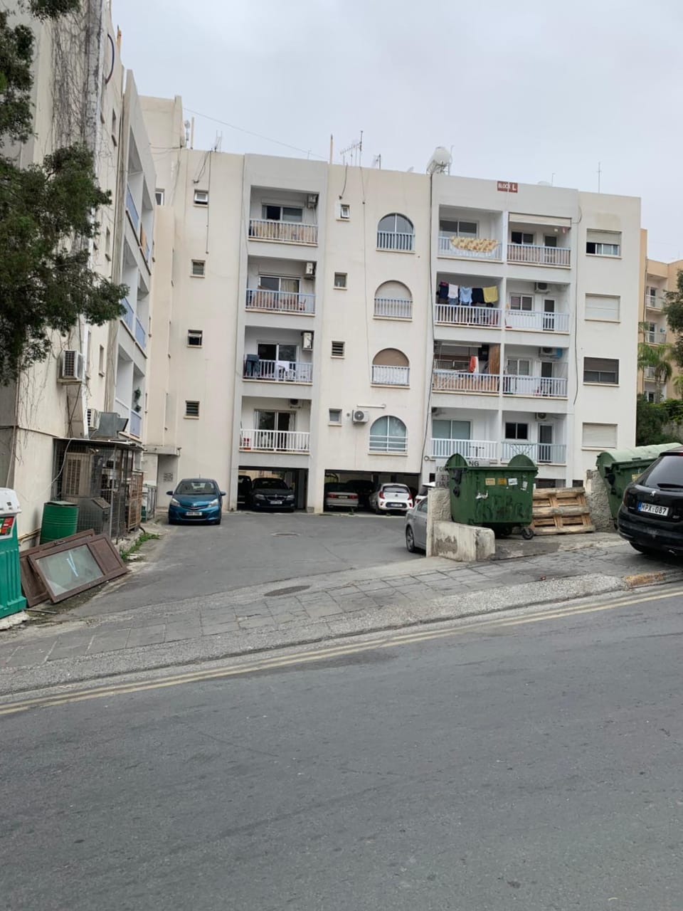 White Arches Modern Beautiful studio Apartment in Limassol District