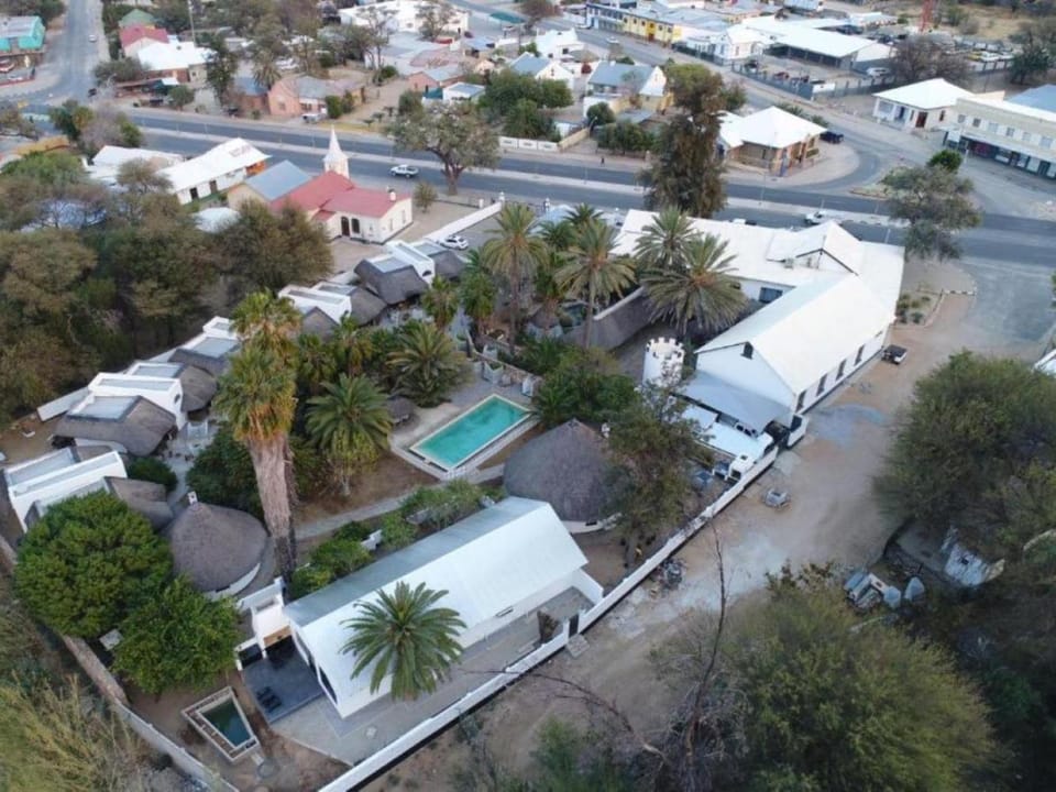 Property building, Bird's eye view, City view, Location