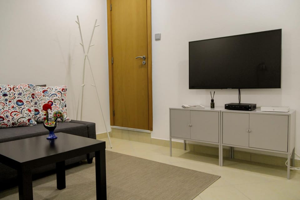 Communal lounge/ TV room, TV and multimedia, Living room