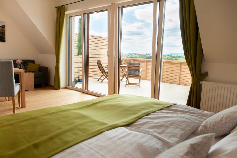 Bed, Balcony/Terrace, Photo of the whole room, Bedroom