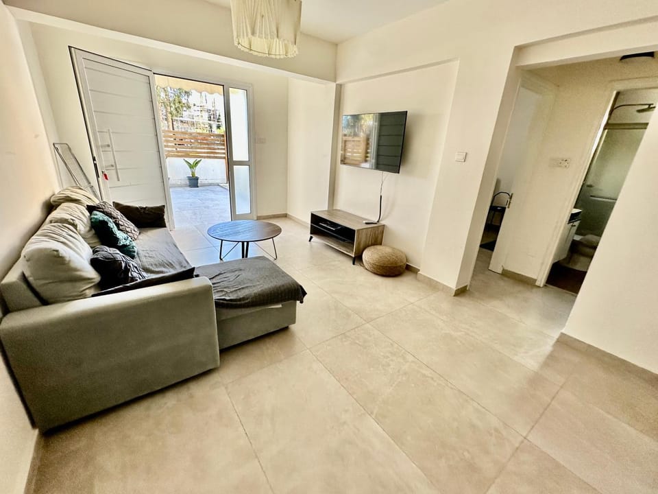 Mari House-close to the beach Apartment in Paphos