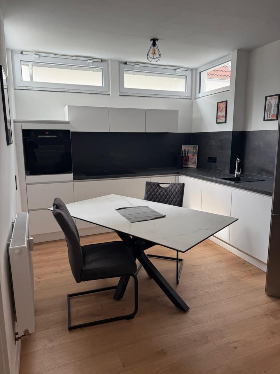 Seating area, Dining area