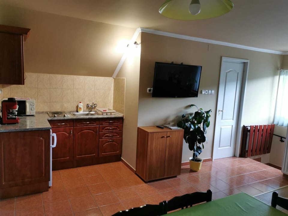 Napsugár Apartman Apartment in Hungary
