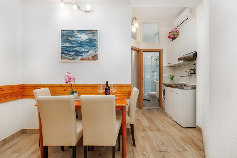 Apartment A8 Igrane Apartment in Split-Dalmatia County