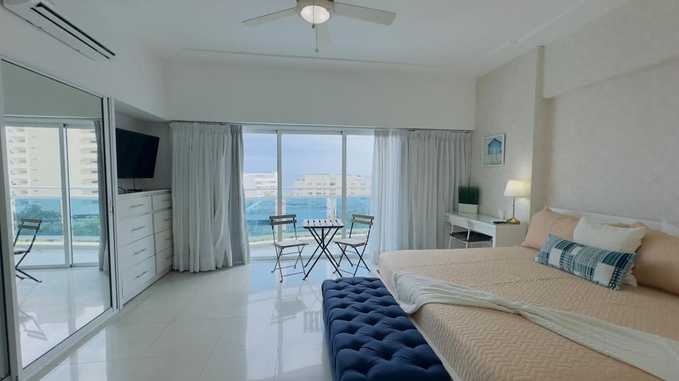 Communal lounge/ TV room, Bed, Photo of the whole room, Seating area, Dining area, Bedroom, air conditioner