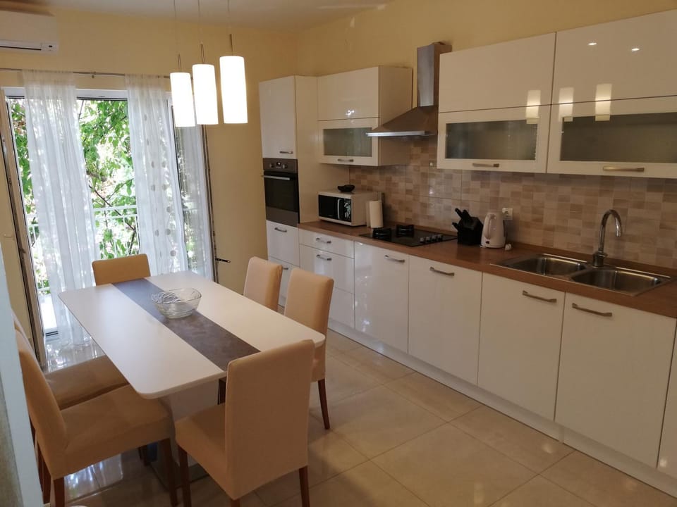 Apartment Anita Apartment in Makarska
