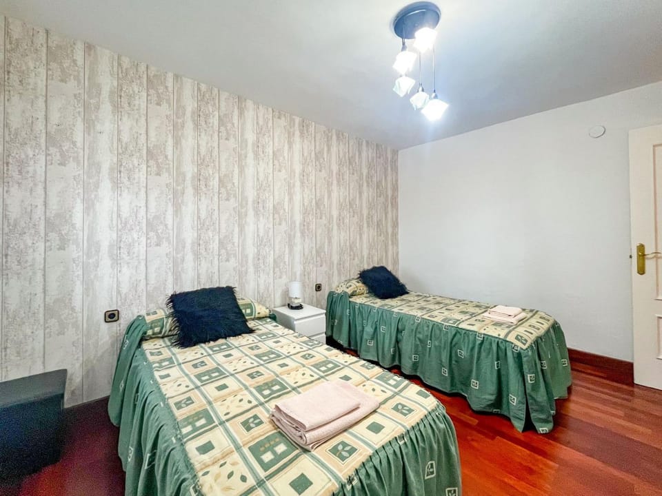 APARTAMENTO BERMEOKOSUSTRAIAK-60 m2 wifi gratis Apartment in Bermeo