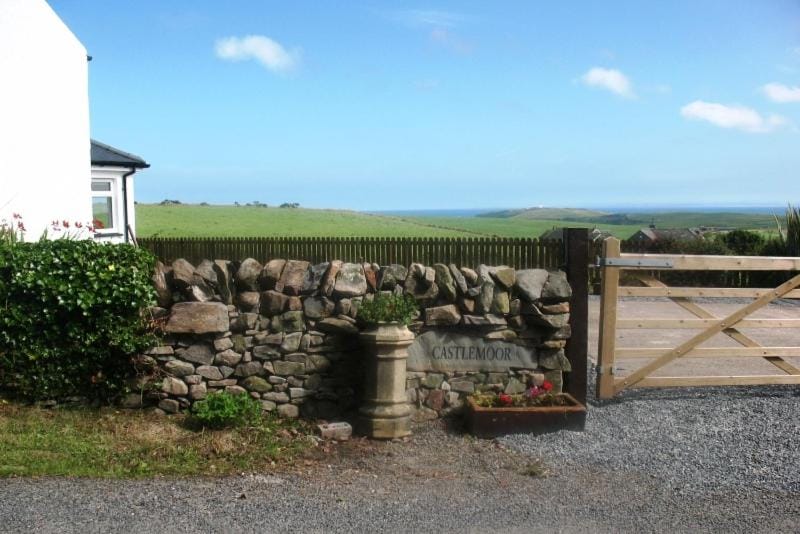 Garden view, Landmark view, Sea view