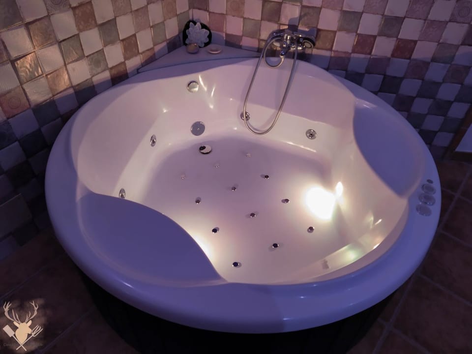 Hot Tub, Bedroom, Bath