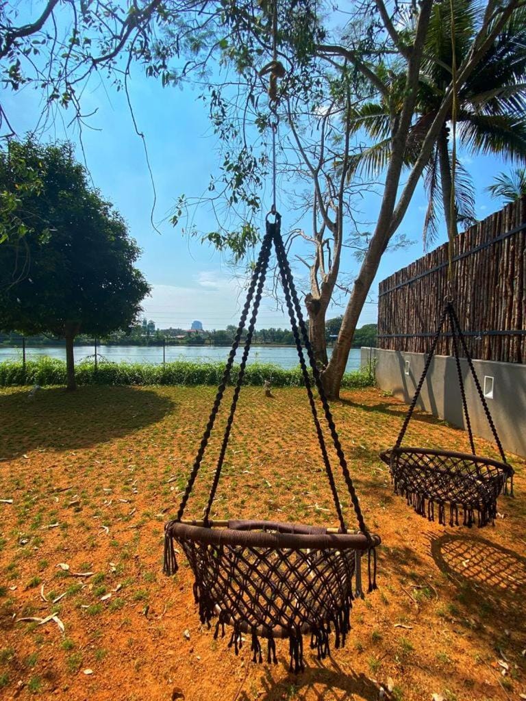 Anaya's Lake House House in Kochi