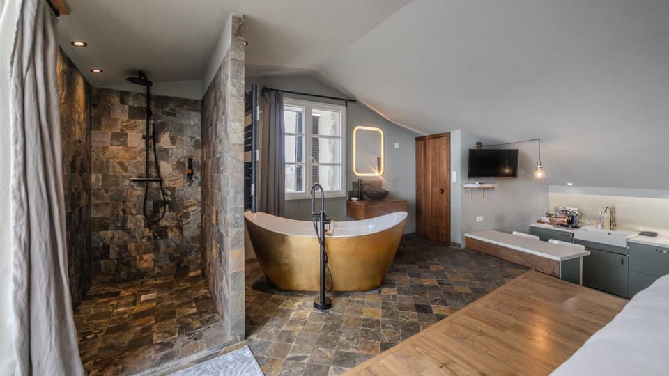 Bathroom, Bedroom, Bath, towels