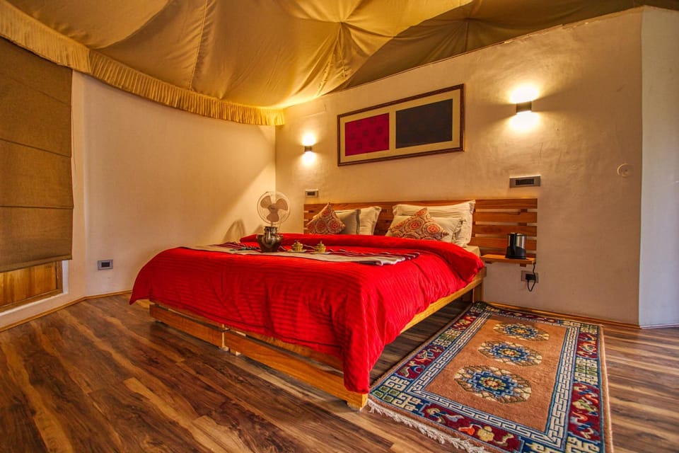 Bed, Photo of the whole room