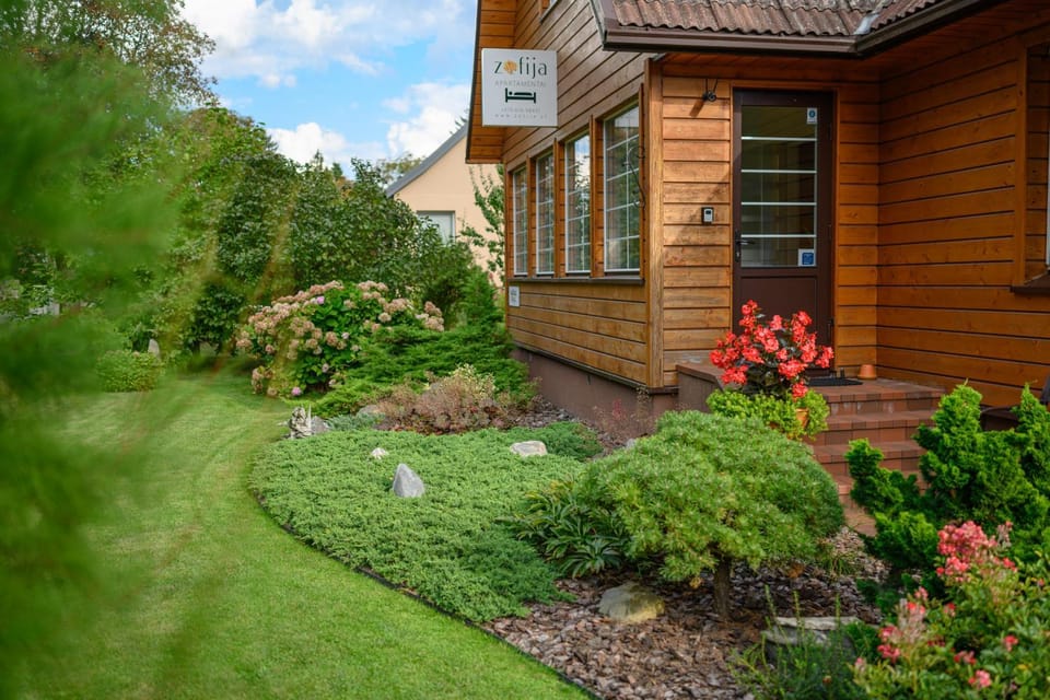Property building, Facade/entrance, Garden