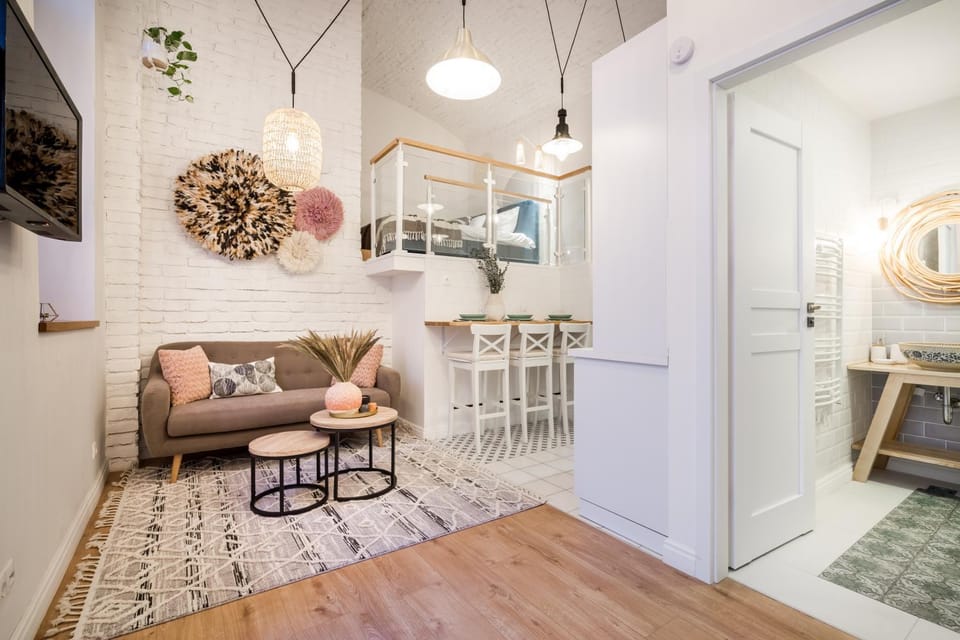 Bed, Kitchen or kitchenette, Living room, Photo of the whole room, Seating area, Dining area, Bedroom, wardrobe