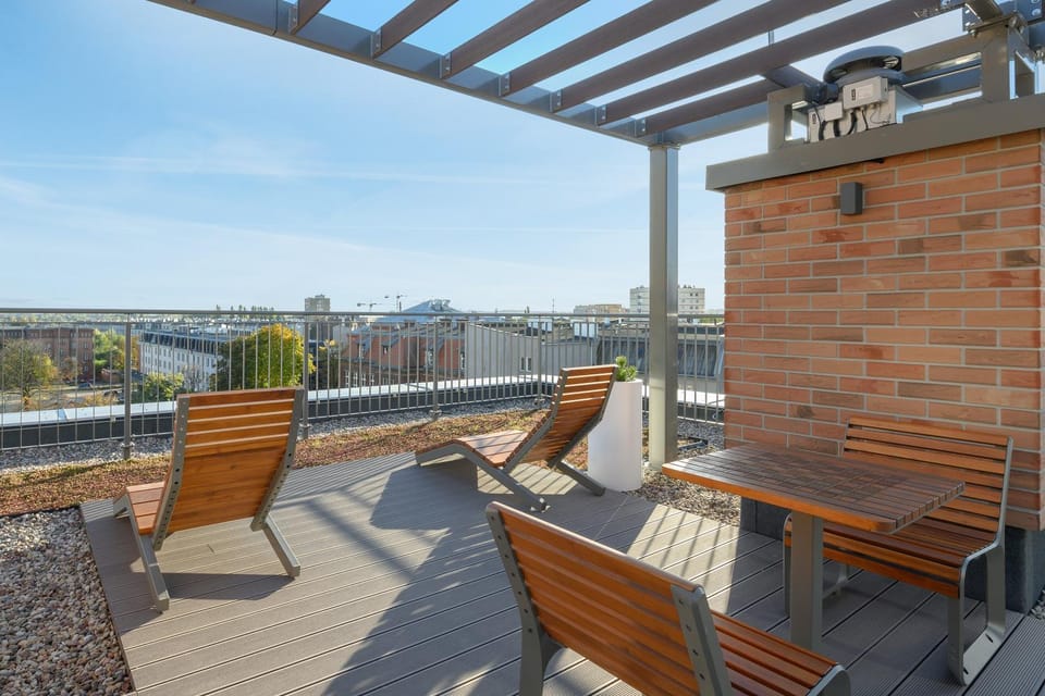 Balcony/Terrace, City view