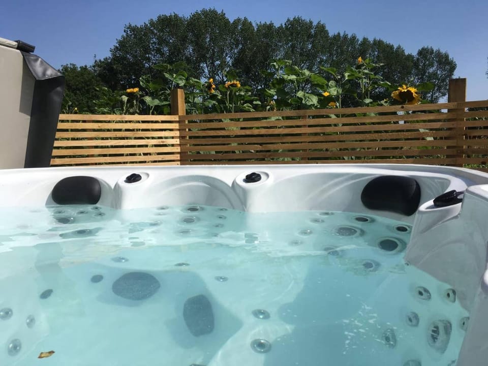 Natural landscape, Hot Tub