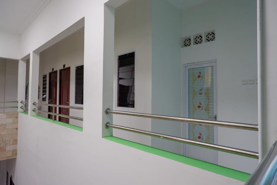Facade/entrance, Balcony/Terrace