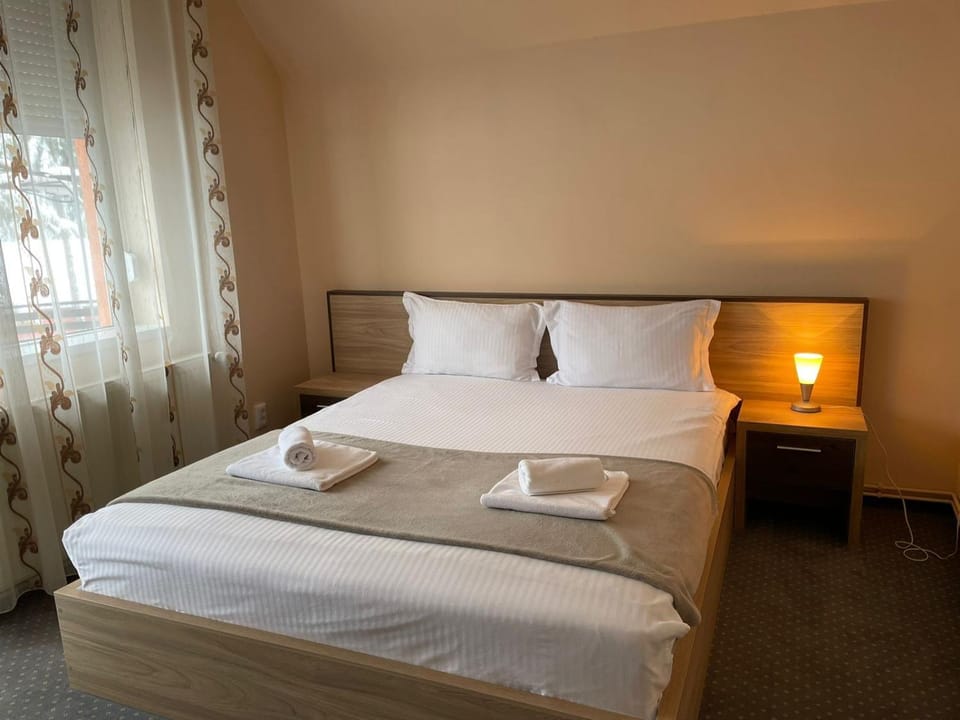Casa Iulian Bed and Breakfast in Romania