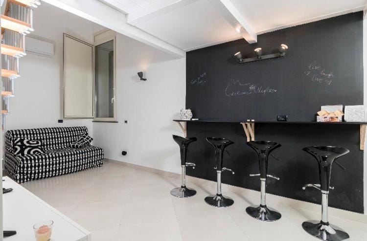 San Lorenzo House Apartment in Naples