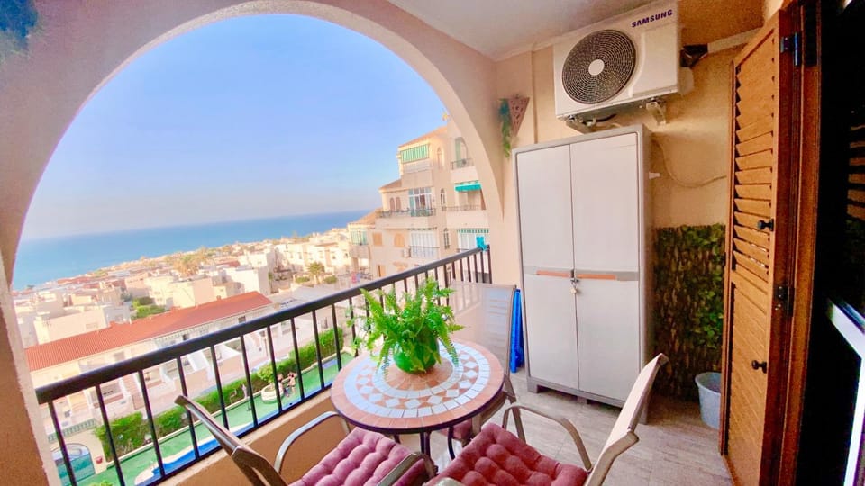 Beautiful apartment near LaMata Beach with PANORAMA SEA view!!! Apartment in Torrevieja