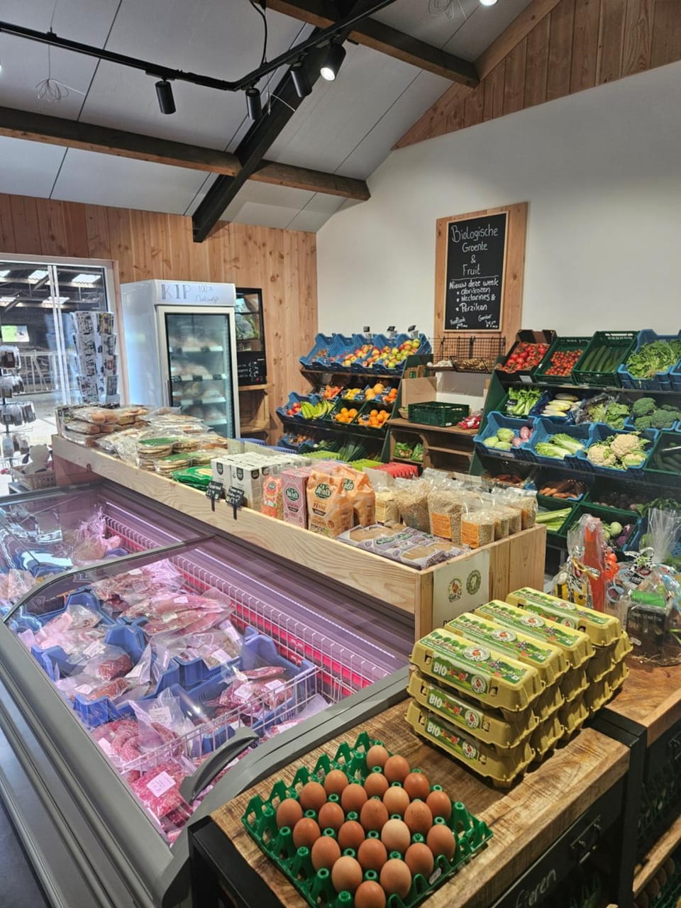 Food and drinks, Supermarket/grocery shop