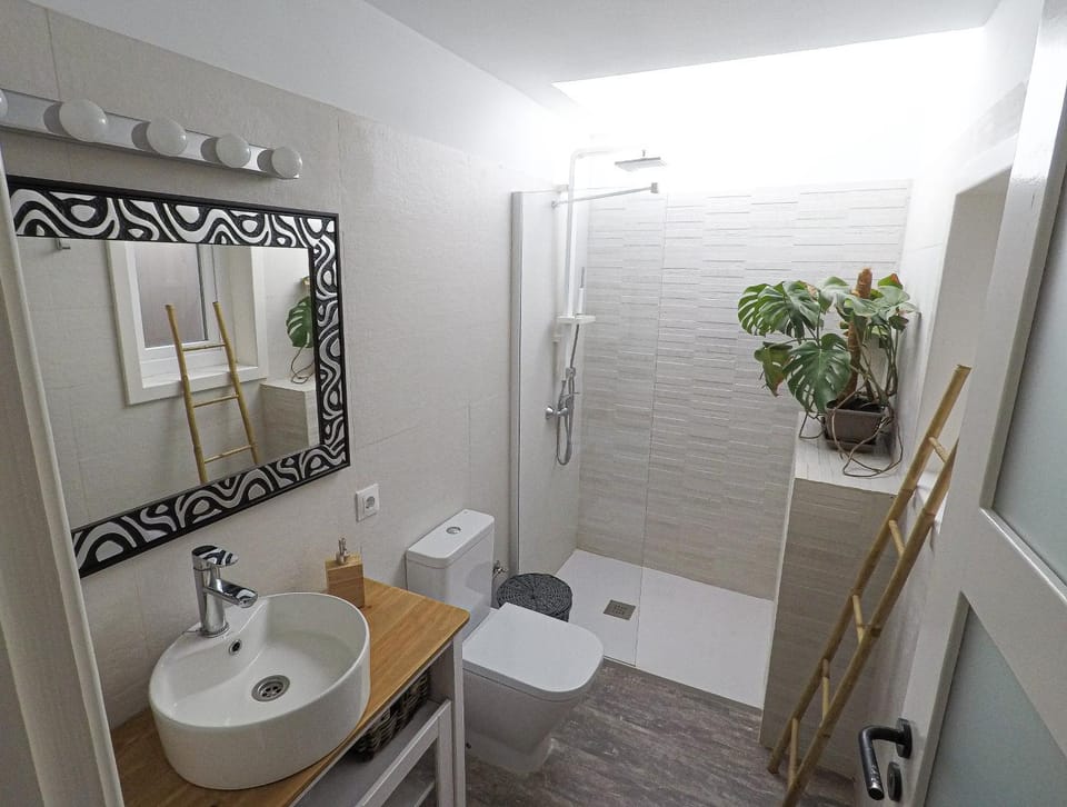 Apartamento Buena Vista 1ª Línea Playa Honda!! Apartment in Isla de Lanzarote