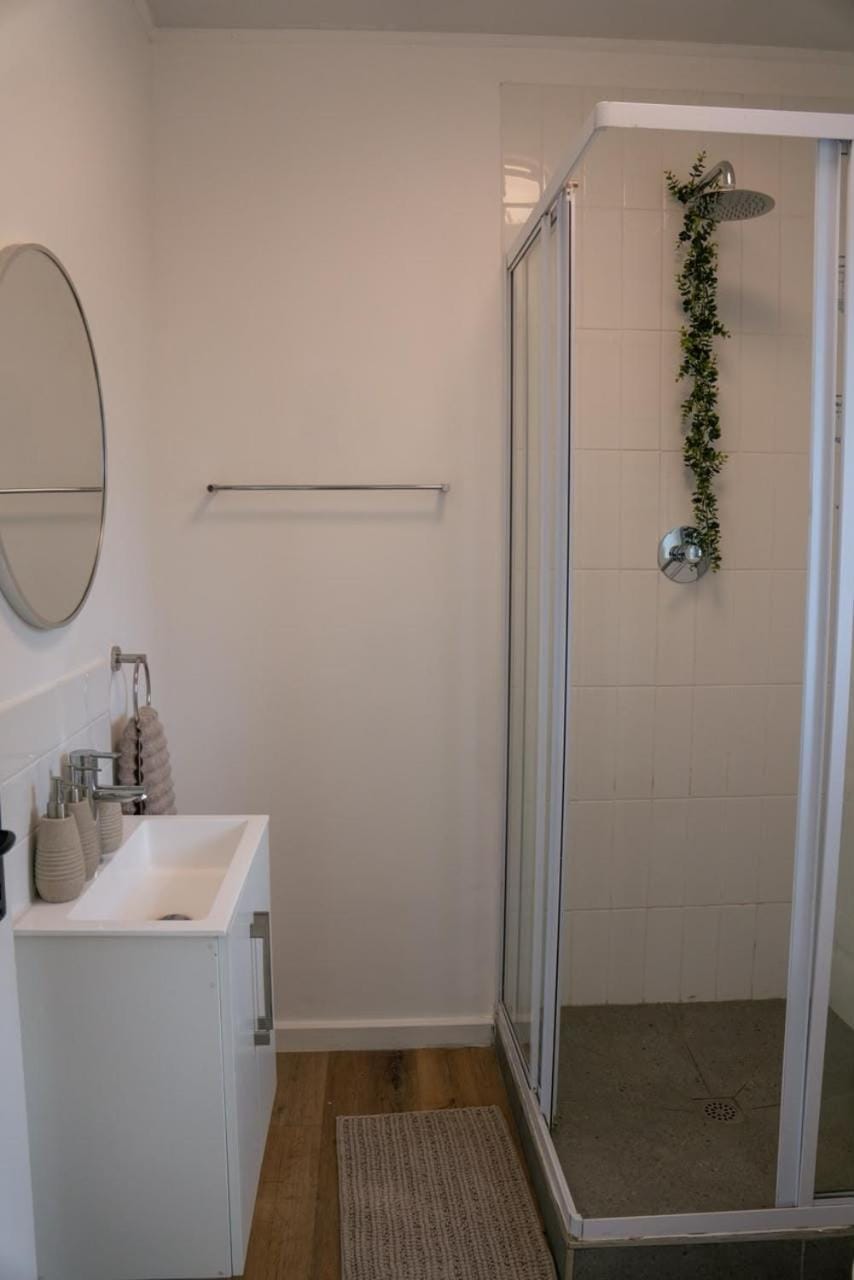 Brummer House - Living The Breede House in Western Cape
