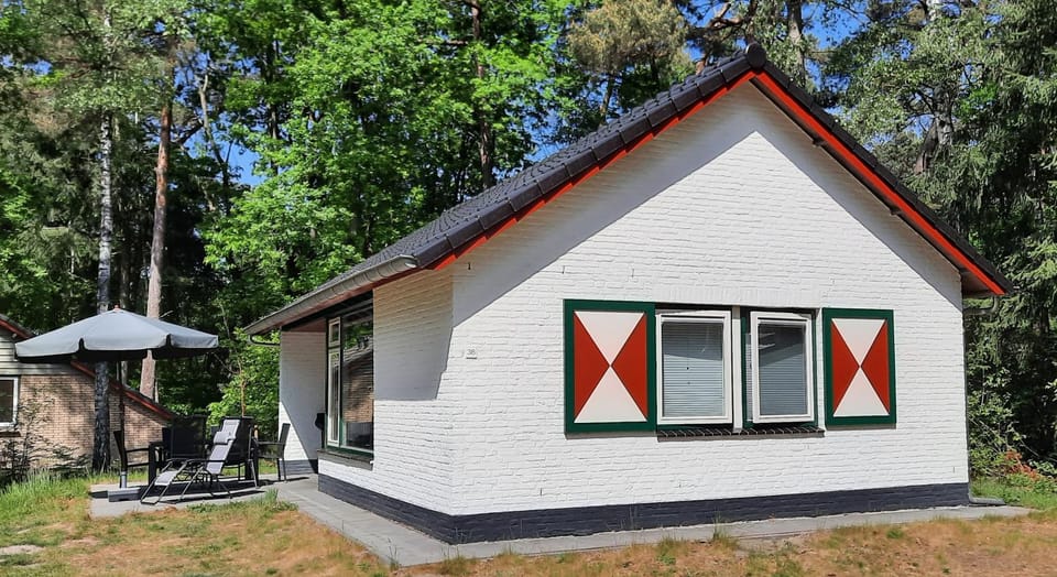 Bungalow, vrijstaand, het Vosseven nr 38 House in Limburg (province)