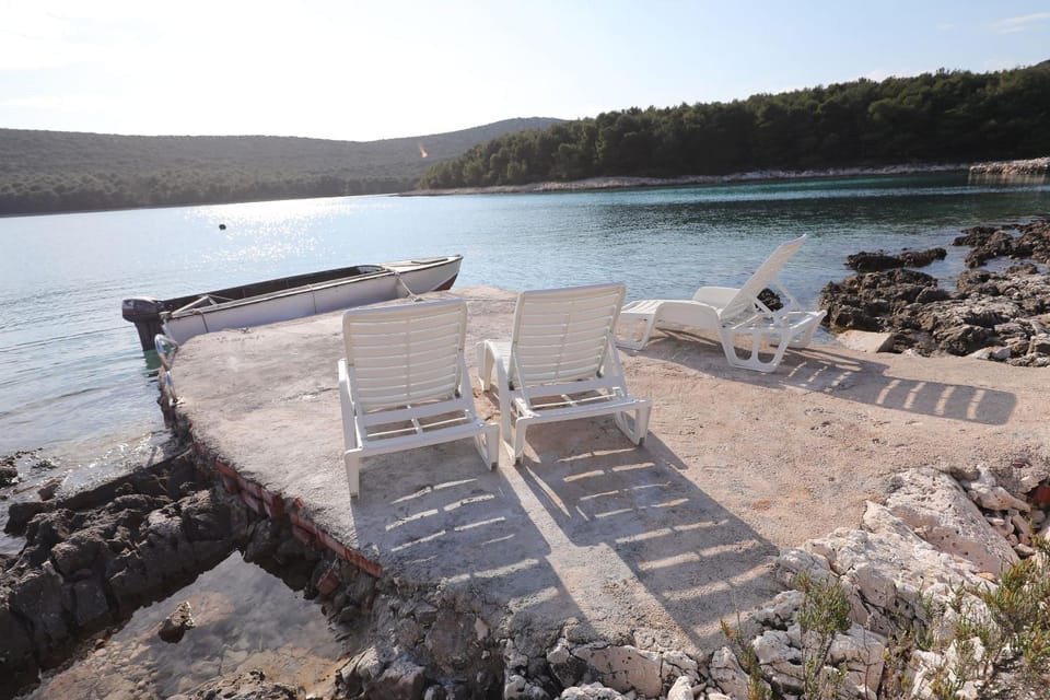 Beach, Sea view, Area and facilities