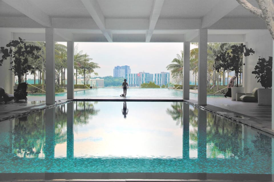 Swimming pool, Swimming pool