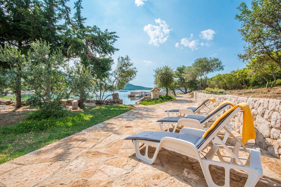 Patio, Beach, Sea view, Area and facilities