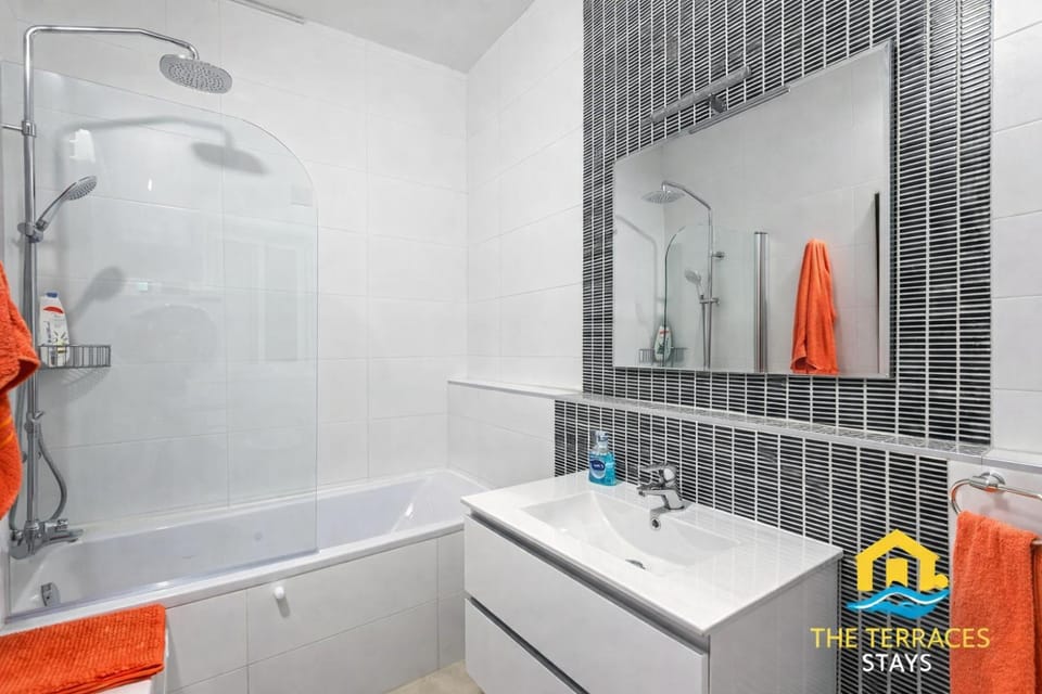 Bathroom, Bath