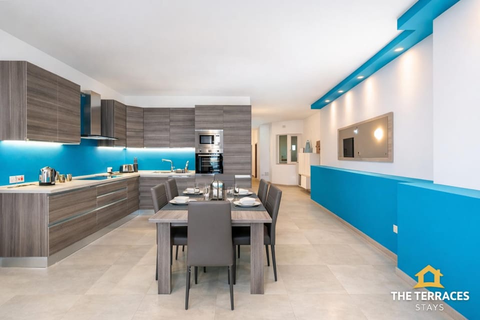 Property building, Kitchen or kitchenette, Dining area, kitchen