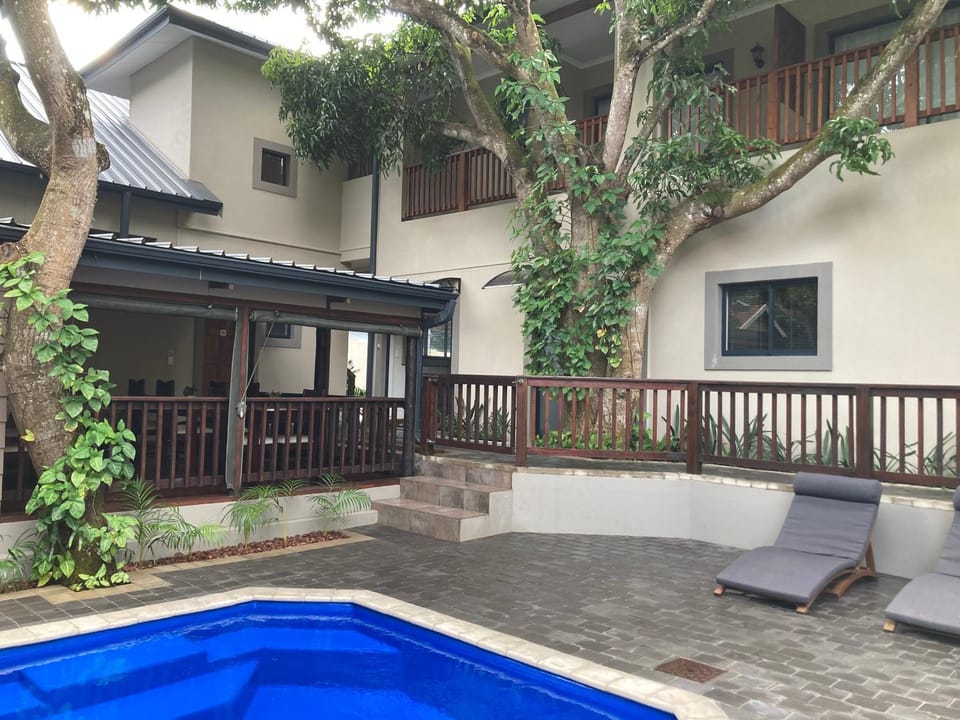 Property building, Swimming pool, Breakfast