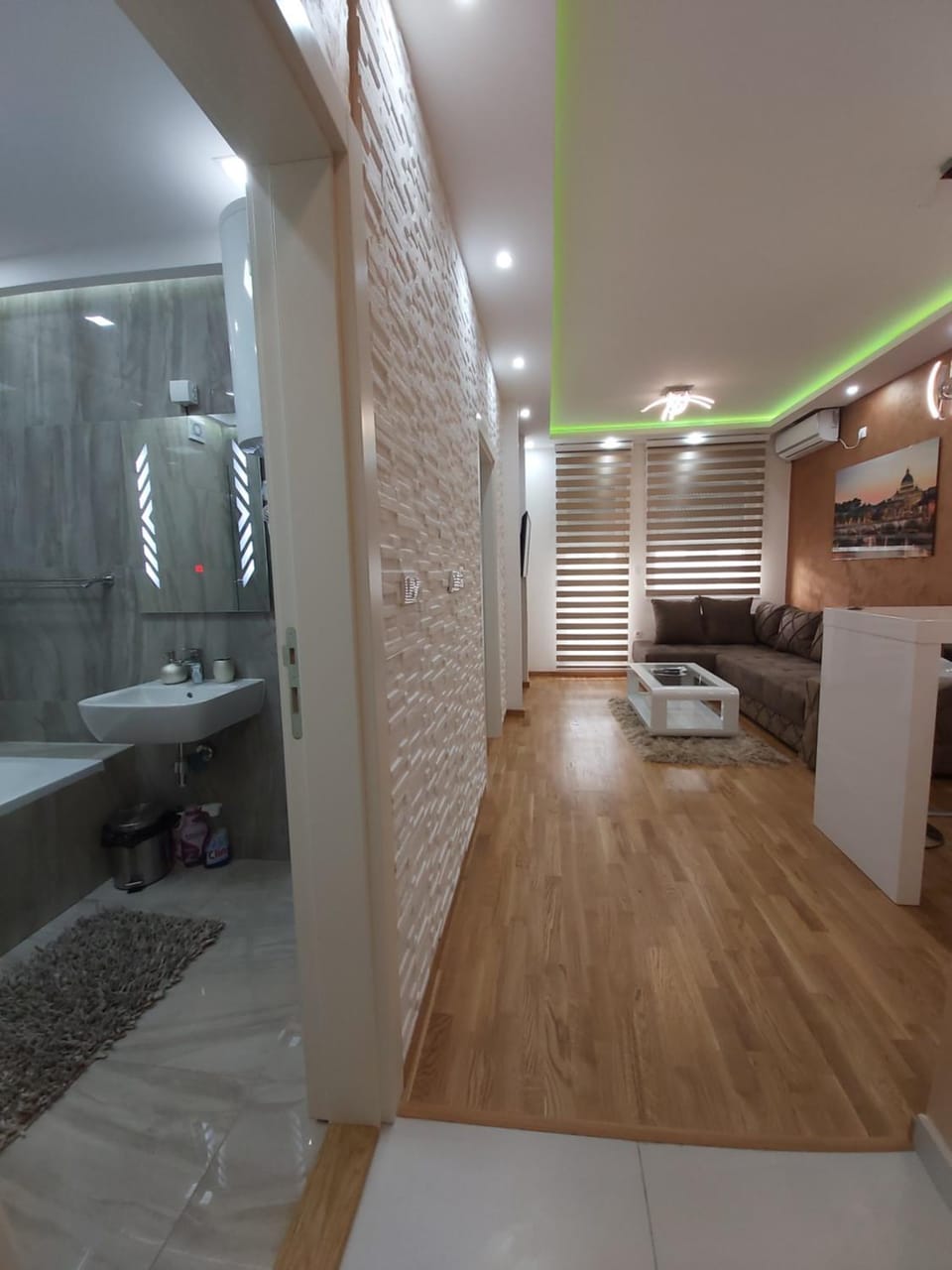 Apartman Elegance Free Garage Apartment in Novi Sad