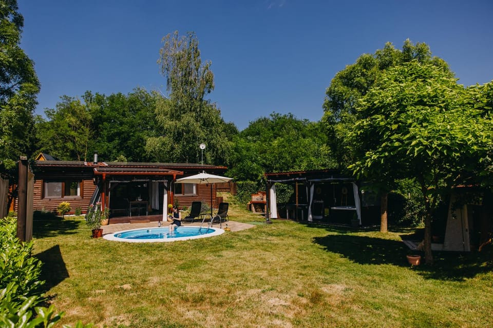 Peaceful countryside retreat with pool, hot tub & sauna Apartment in Croatia