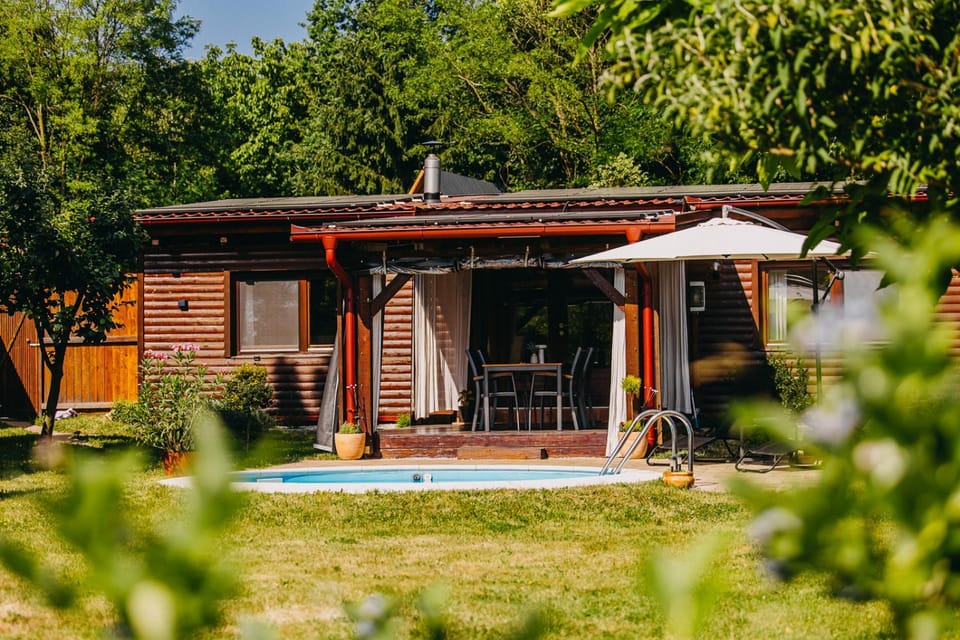 Peaceful countryside retreat with pool, hot tub & sauna Apartment in Croatia
