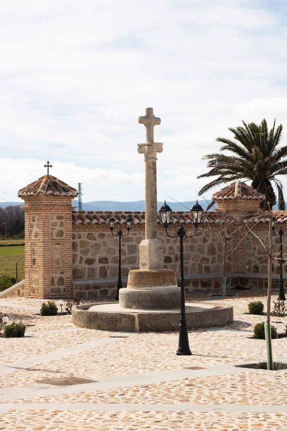 Nearby landmark, Landmark view