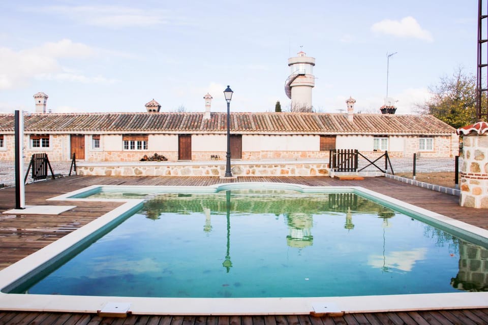 Property building, Pool view, Swimming pool, Swimming pool