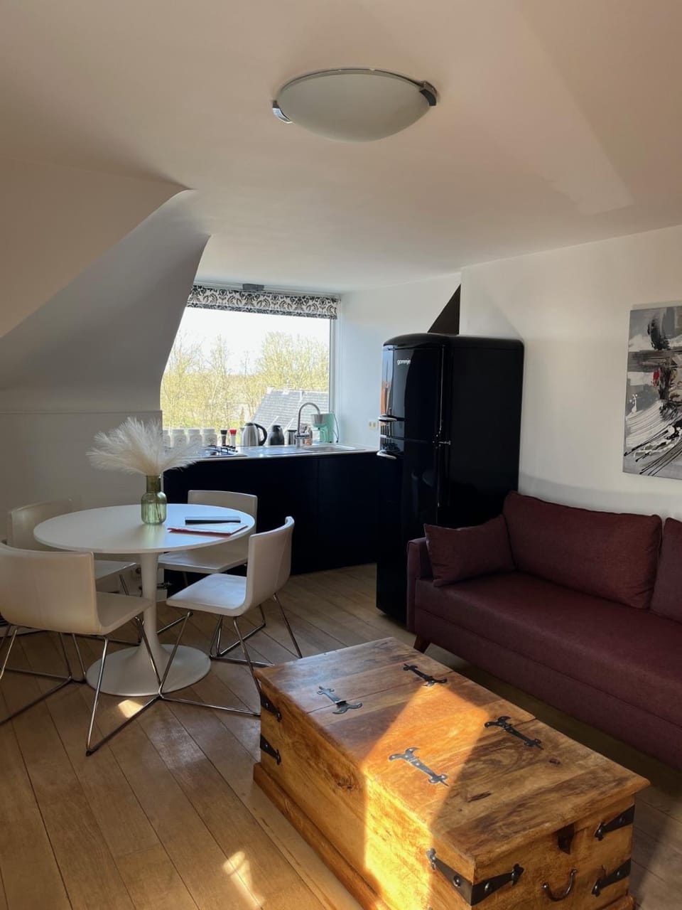 TV and multimedia, Seating area