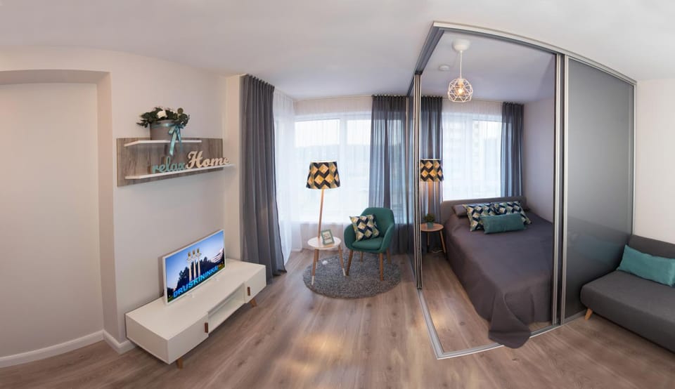Communal lounge/ TV room