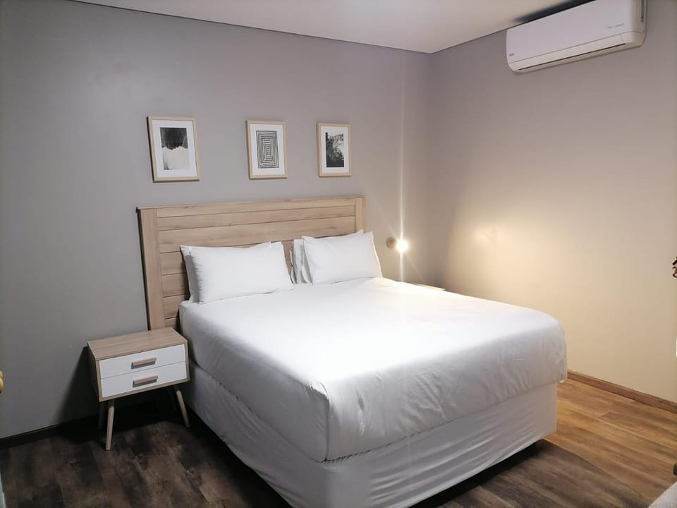 HWH Guesthouse Middelburg Bed and Breakfast in South Africa
