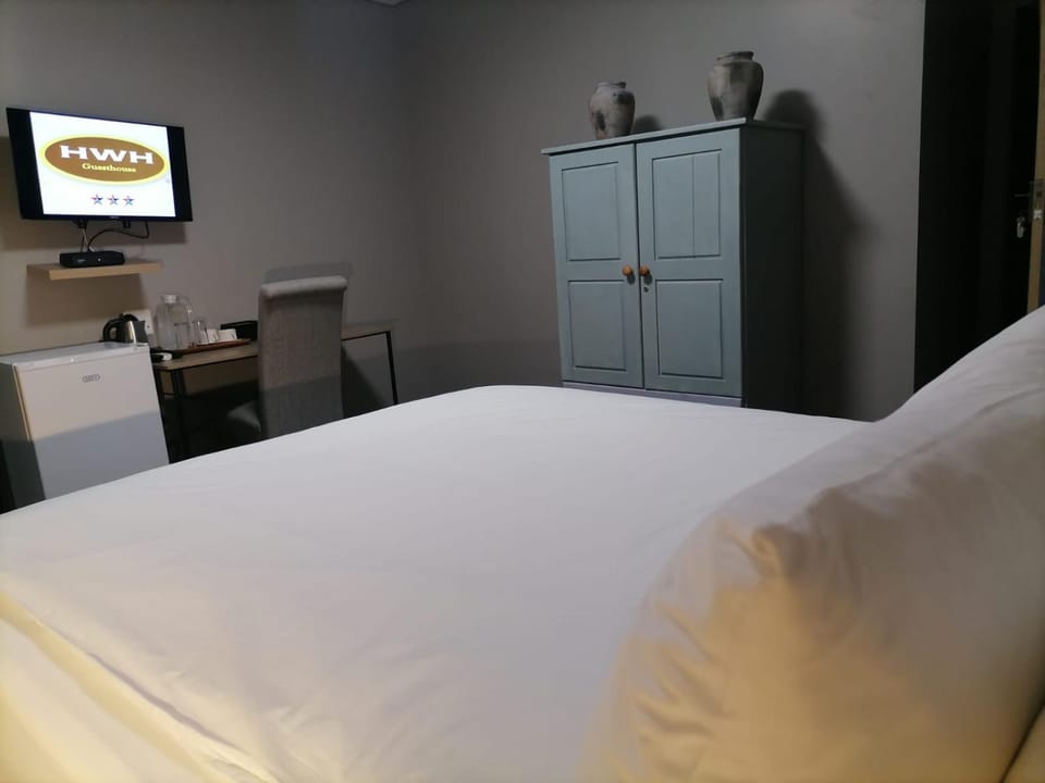 HWH Guesthouse Middelburg Bed and Breakfast in South Africa