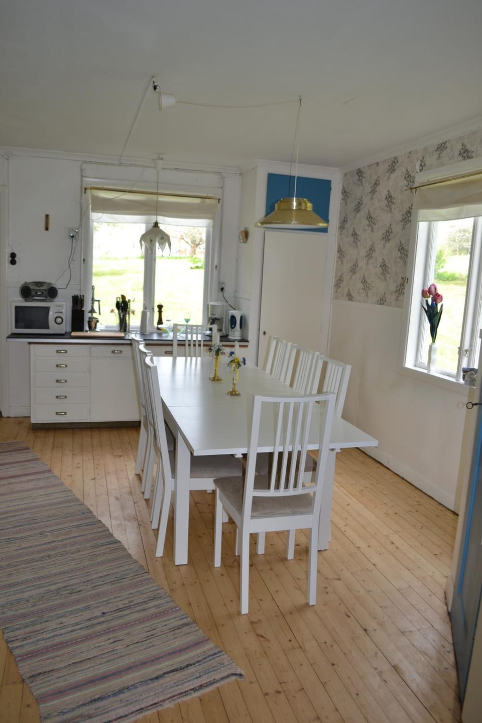 Coffee/tea facilities, Dining area
