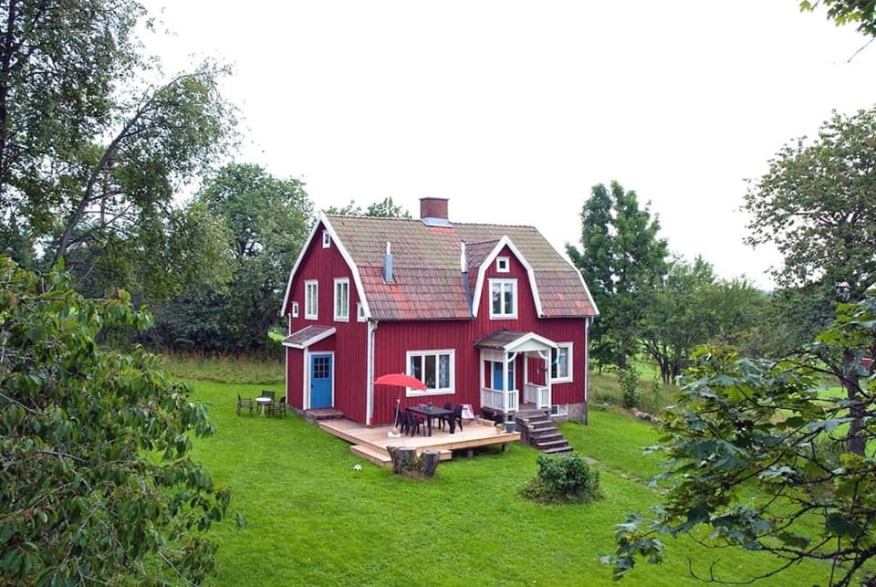 Property building, Patio, Facade/entrance, Bird's eye view, BBQ facilities, Garden, Balcony/Terrace, Garden view
